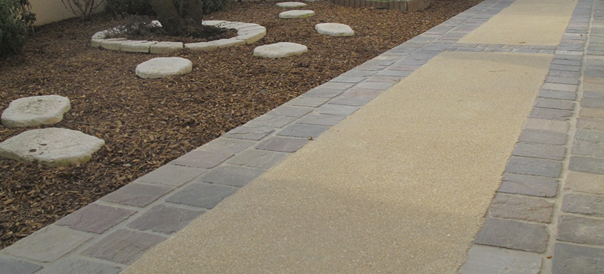 allee-jardin-beton-imprime