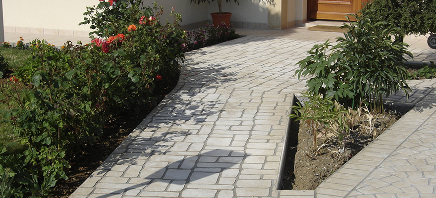 allee-jardin-beton-imprime