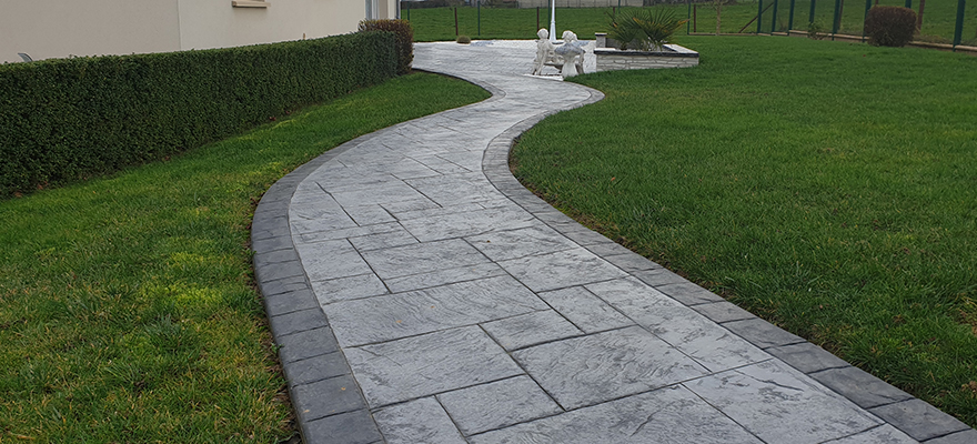 allee-jardin-beton-imprime