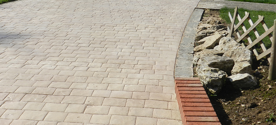 cour beton imprimé articimo