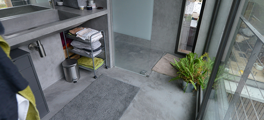 salle-d-eau-beton-cire-poli-articimo