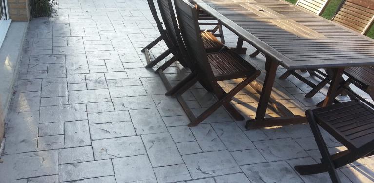 Terrasse béton décoratif