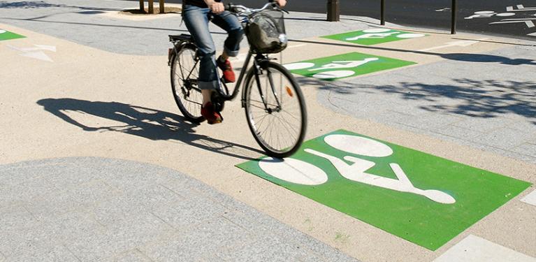 transports-et-stationnements-beton-decoratif