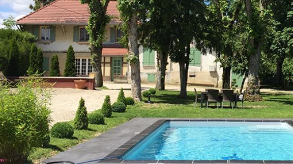 Habiller son jardin avec du béton