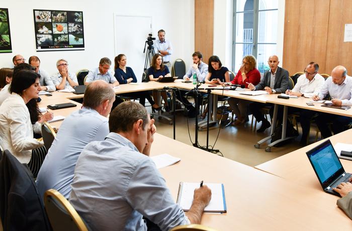 table_ronde