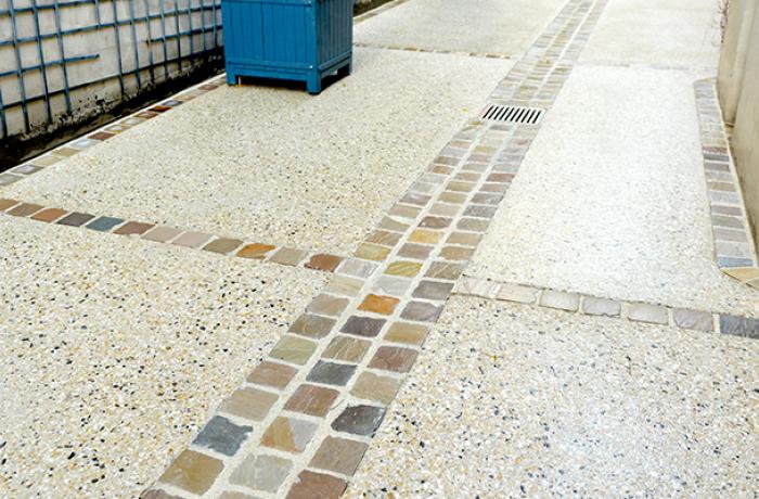 allee-jardin-beton-imprime