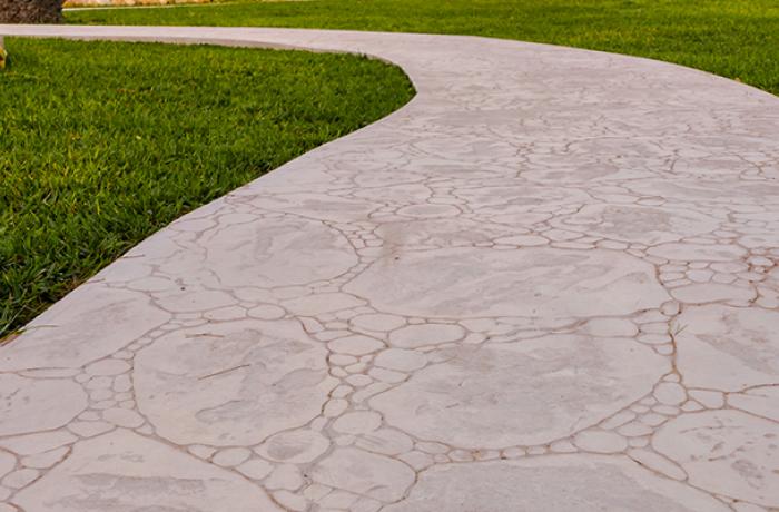 allee-jardin-beton-imprime