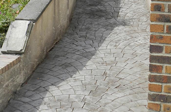 allee-jardin-beton-imprime