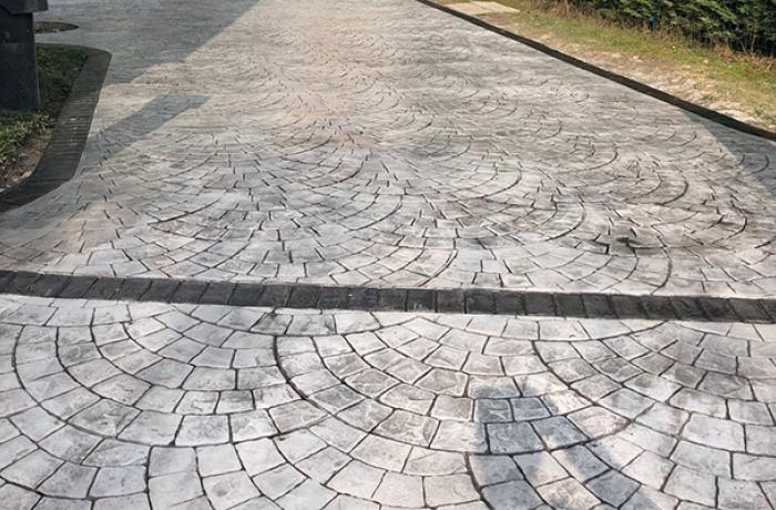 cour beton imprimé articimo