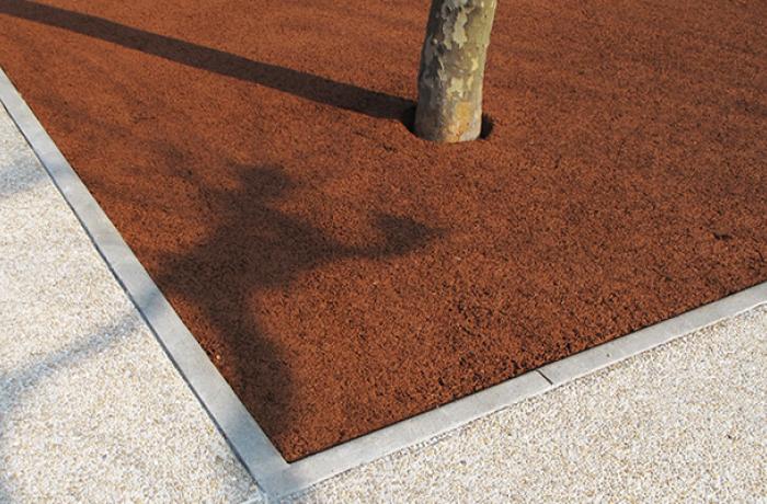 contour-arbre-beton-drainant-colore